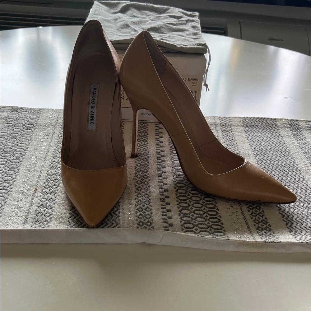 Manolo Blahnik Tan Leather Heels
